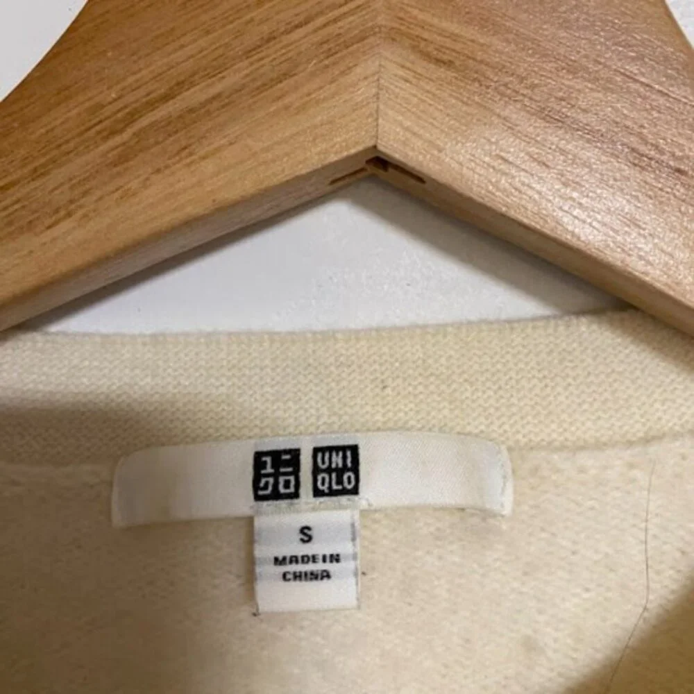 UNIQLO Cream Knit Crewneck Sweater – Size S - Picture 3 of 6